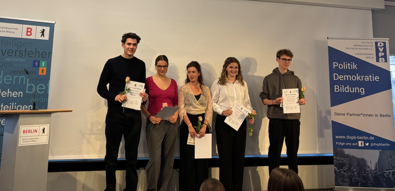 Schülervertreter:innen Karl Schaper, Lilly Beaucamp, Nina Kobierski und Pauline Berger, Matthis Studtmann